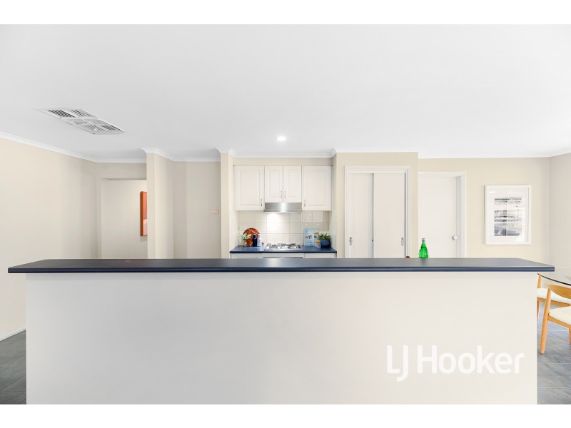 89 Oaklands Way, Pakenham VIC 3810