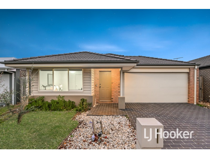 23 Markbeech Crescent, Officer VIC 3809