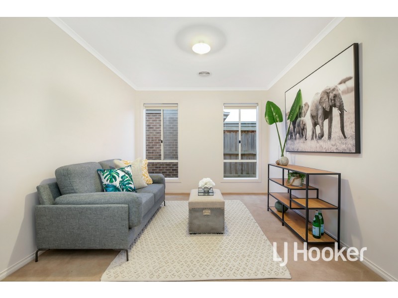 23 Markbeech Crescent, Officer VIC 3809