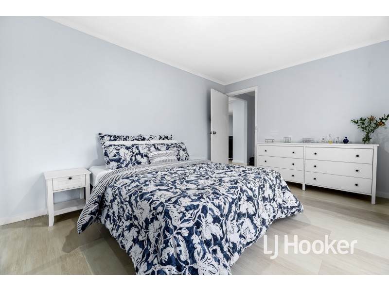 28 Bridle Place, Pakenham VIC 3810