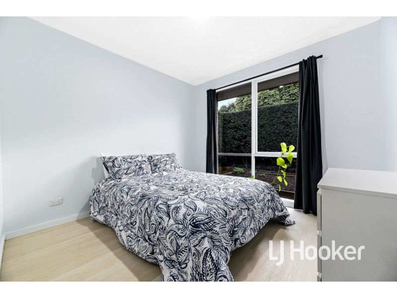 28 Bridle Place, Pakenham VIC 3810