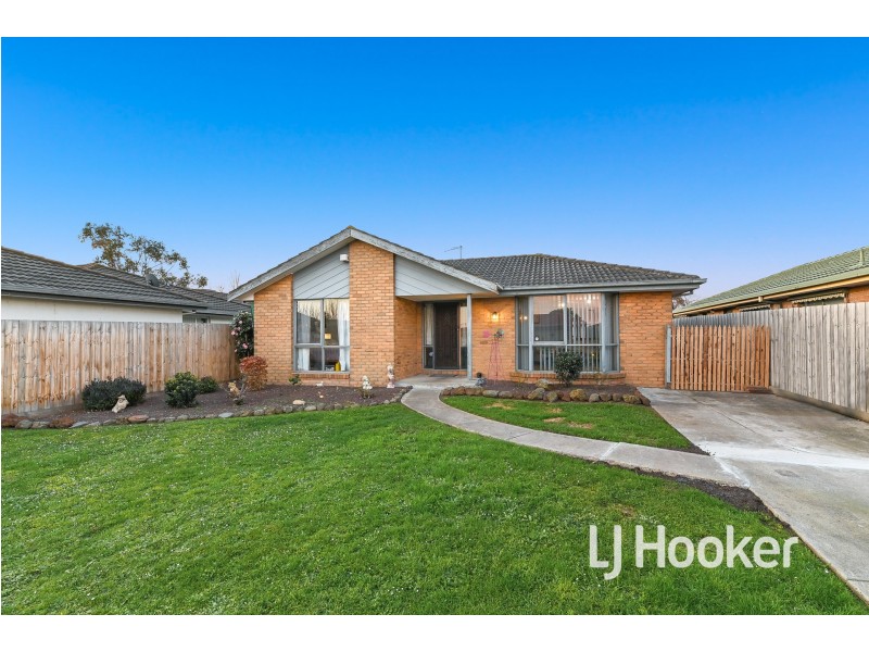 10 Benor Court, Pakenham VIC 3810