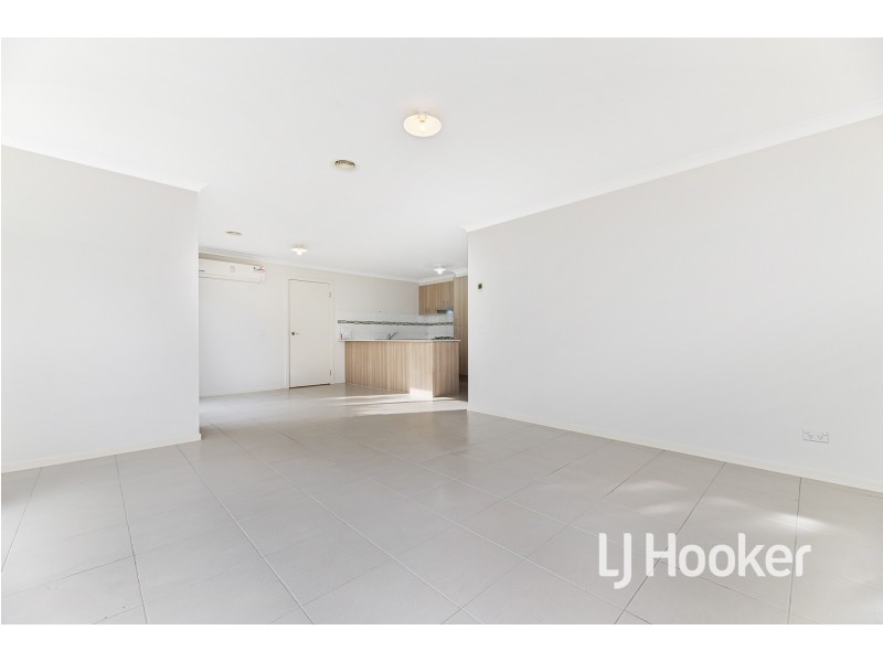 9 Telford Circuit, Drouin VIC 3818