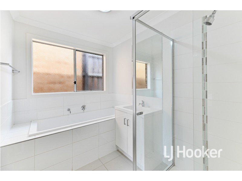 9 Telford Circuit, Drouin VIC 3818