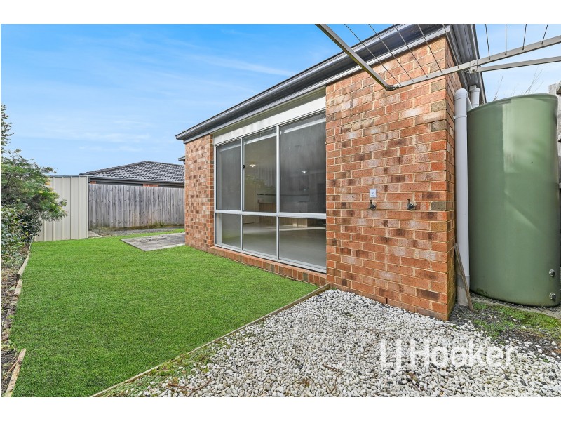 9 Telford Circuit, Drouin VIC 3818