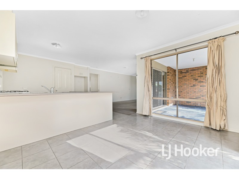 12 Caspian Chase, Pakenham VIC 3810