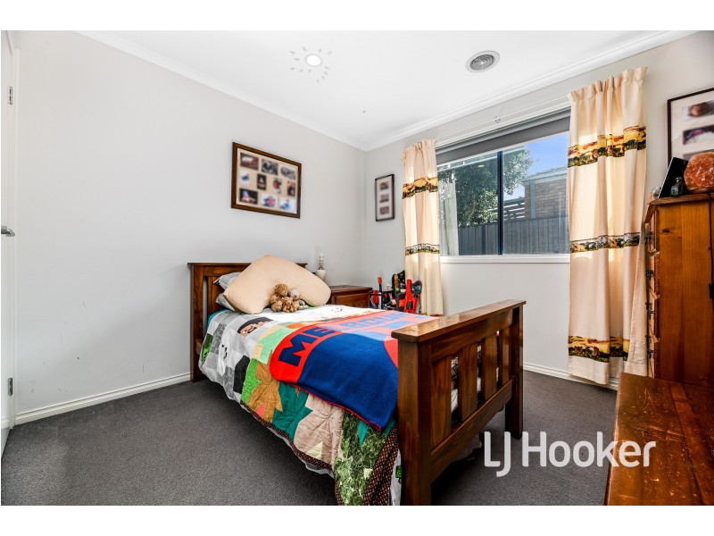 9 Ivory Drive, Pakenham VIC 3810