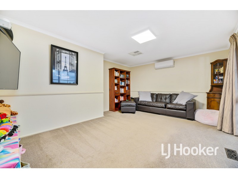 3 McInnes Court, Pakenham VIC 3810