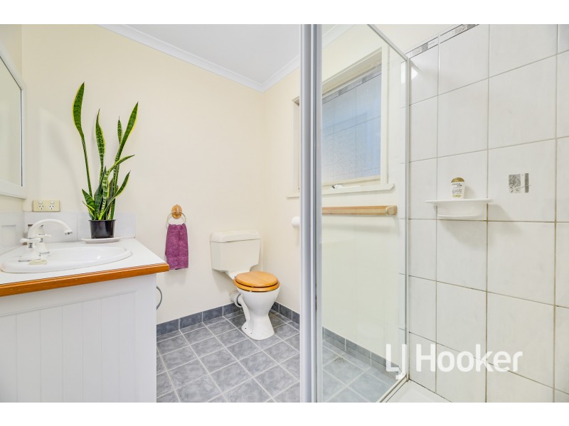 3 McInnes Court, Pakenham VIC 3810