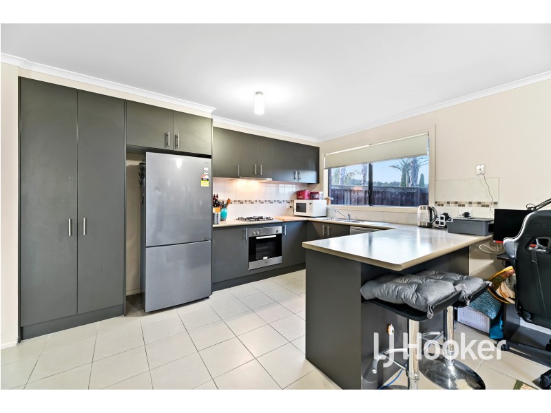 7/108 Ahern Road, Pakenham VIC 3810