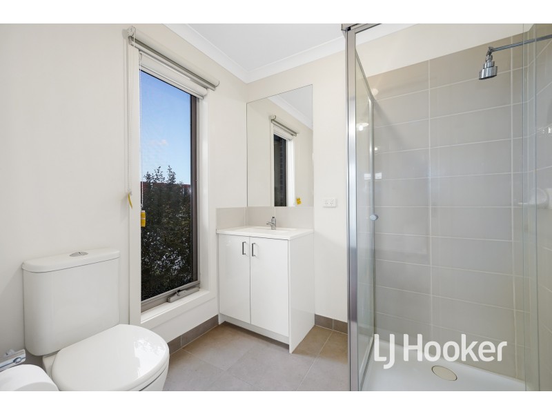 10 Manchester Boulevard, Officer VIC 3809