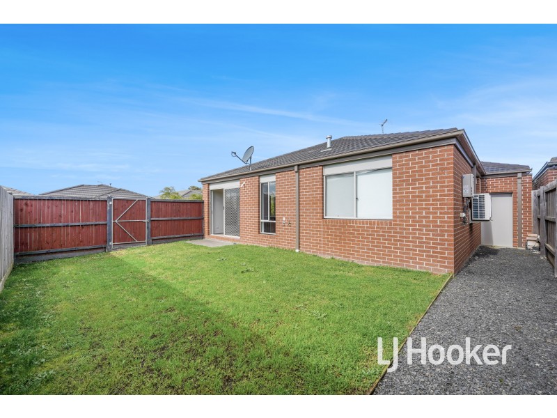 10 Manchester Boulevard, Officer VIC 3809