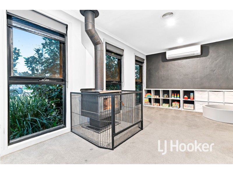 25 Sybella Avenue, Koo Wee Rup VIC 3981