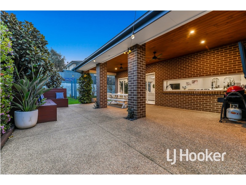 5 Illawarra Way, Pakenham VIC 3810