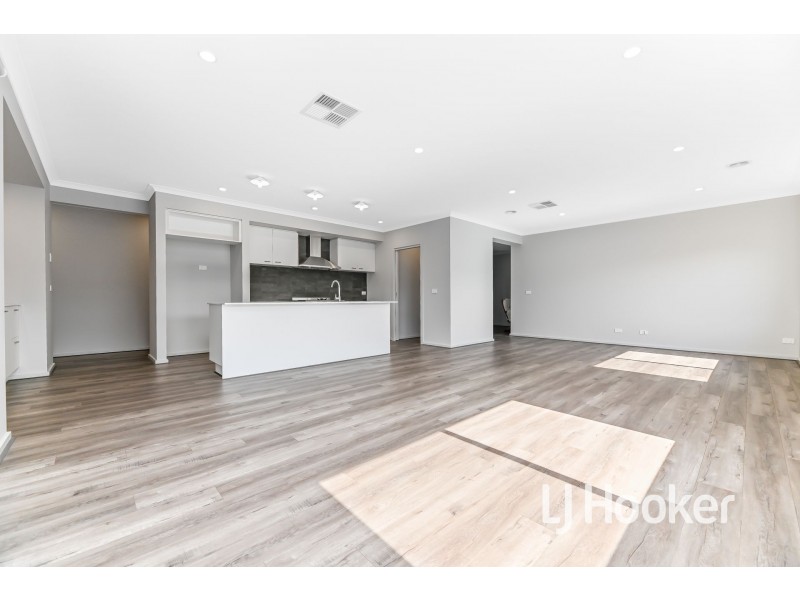 70 Kallista Circuit, Officer VIC 3809