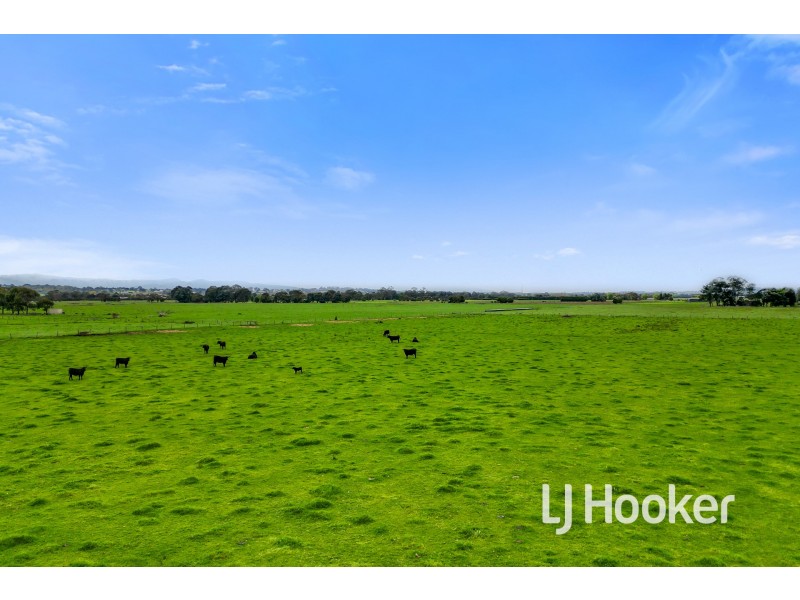 515 Lone Pine Road, Garfield VIC 3814