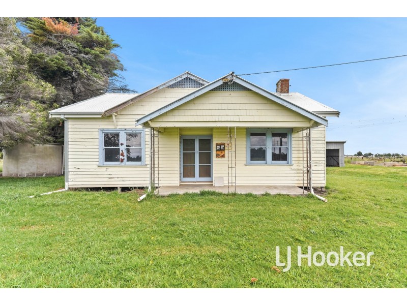 340 Lone Pine Road, Garfield VIC 3814