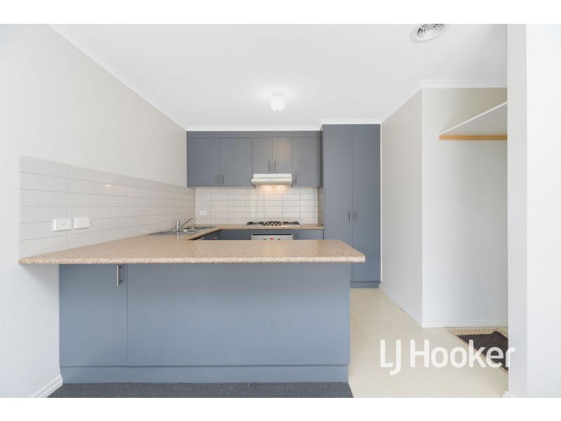 9/21-31 Parman Avenue, Pakenham VIC 3810