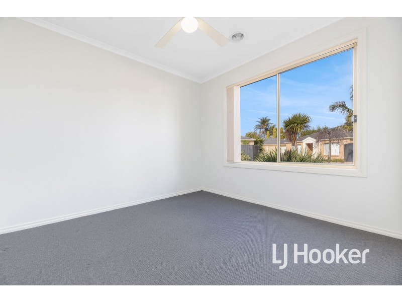 9/21-31 Parman Avenue, Pakenham VIC 3810