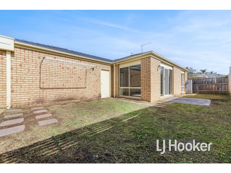 9/21-31 Parman Avenue, Pakenham VIC 3810