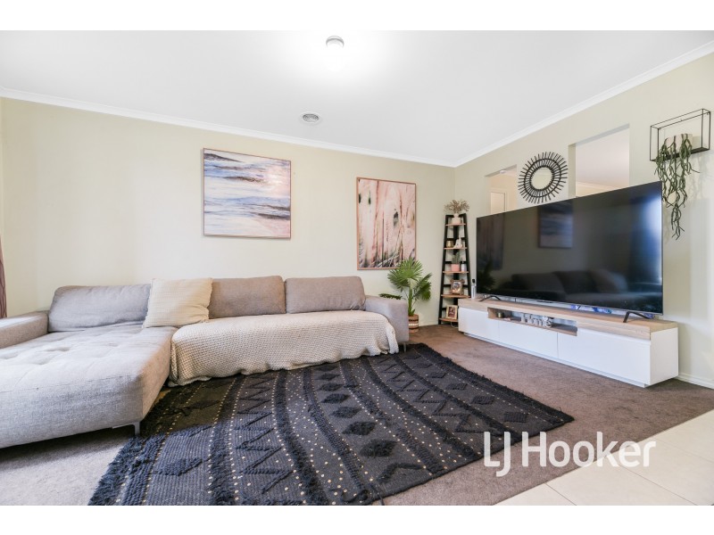 5 Laurel Lane, Pakenham VIC 3810
