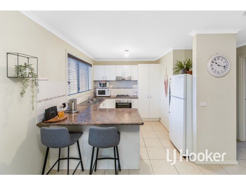 5 Laurel Lane, Pakenham VIC 3810