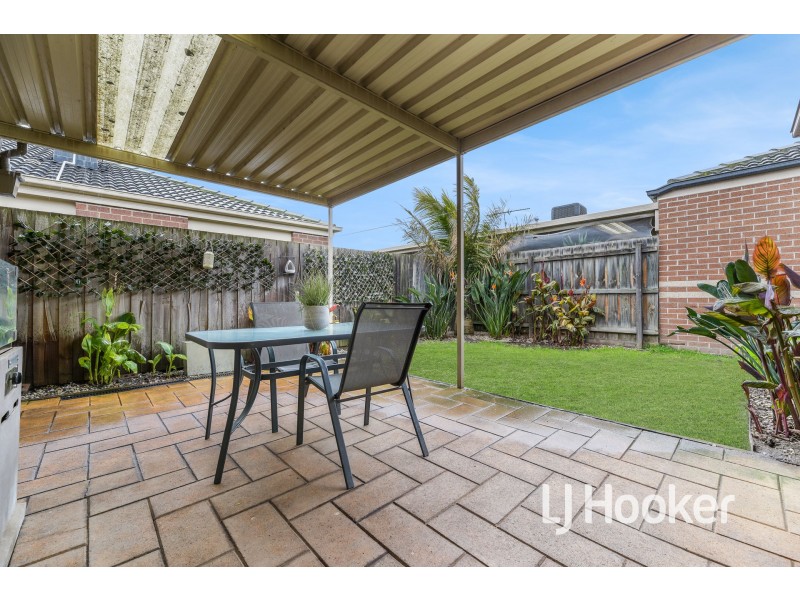 5 Laurel Lane, Pakenham VIC 3810