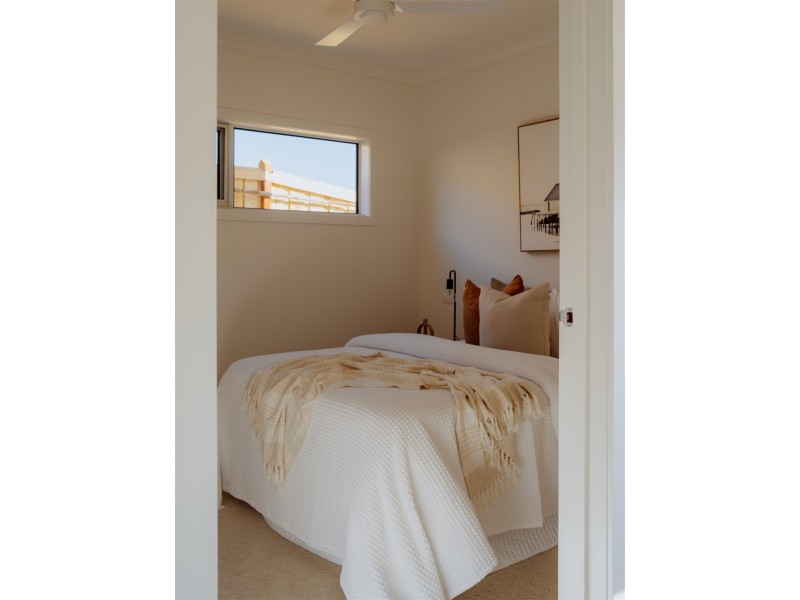 27 Simmental Street, Drouin VIC 3818