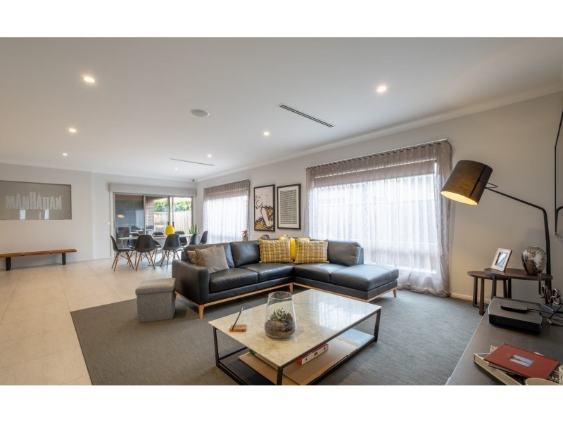 4 Marwood Way, Officer VIC 3809