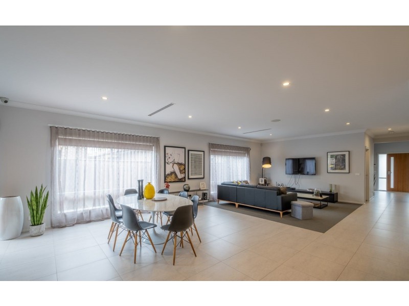 4 Marwood Way, Officer VIC 3809