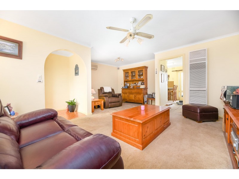 6/4 Guest Road, Pakenham VIC 3810