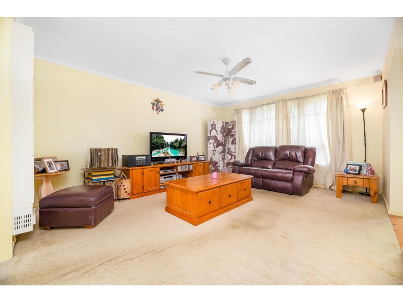 6/4 Guest Road, Pakenham VIC 3810