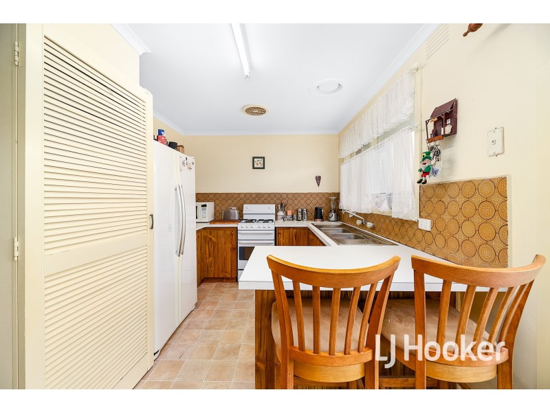 6/4 Guest Road, Pakenham VIC 3810