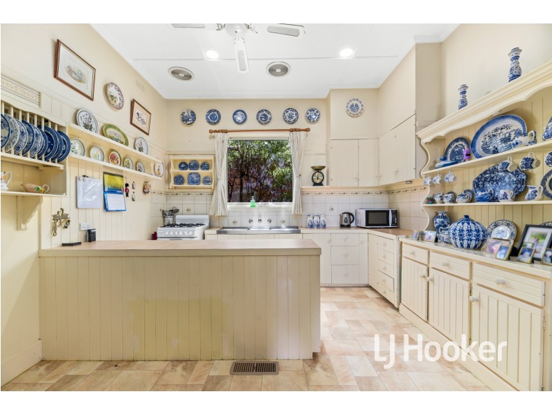 15 Garfield Road, Garfield VIC 3814