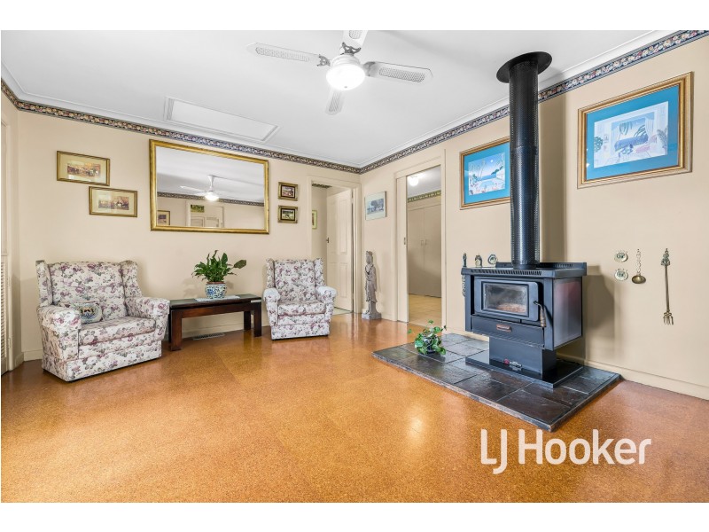 15 Garfield Road, Garfield VIC 3814