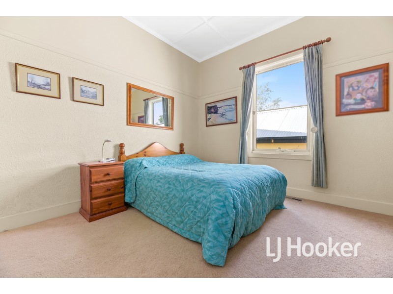 15 Garfield Road, Garfield VIC 3814