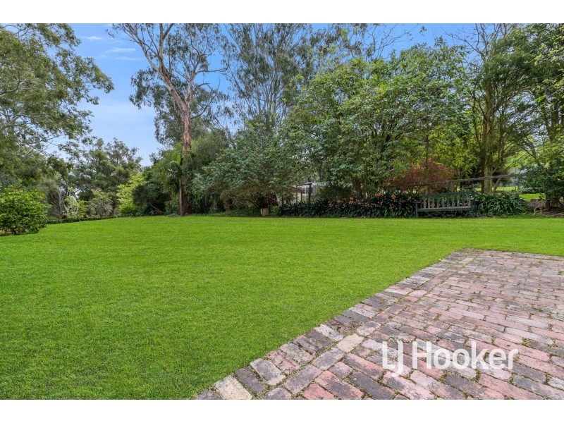 15 Garfield Road, Garfield VIC 3814