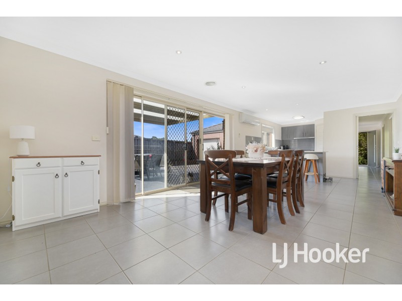 45 Thwaites Road, Pakenham VIC 3810