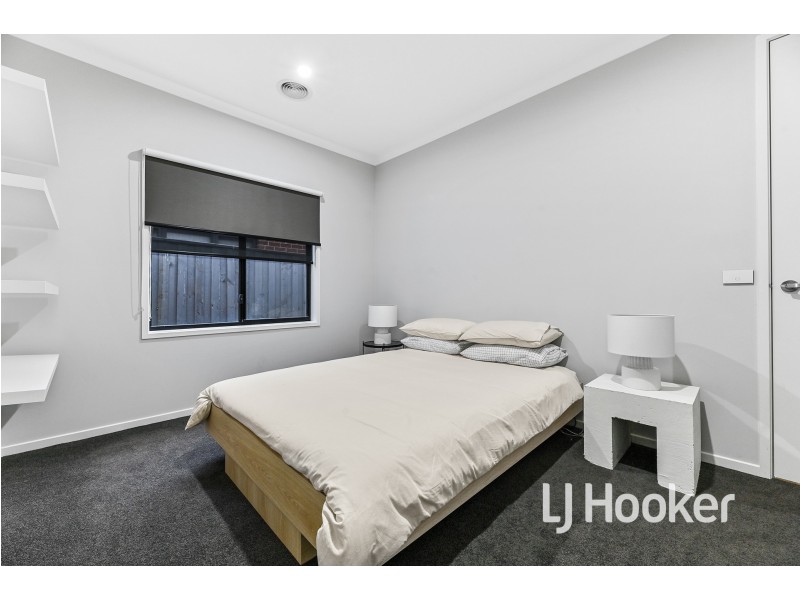 65 Kaduna Drive, Officer South VIC 3809