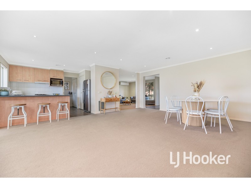 160 Racecourse Road North, Pakenham VIC 3810