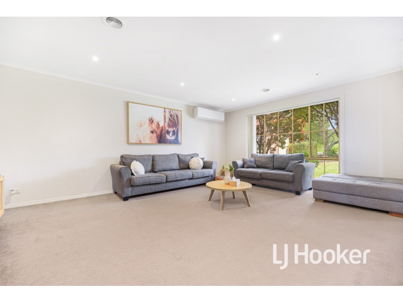160 Racecourse Road North, Pakenham VIC 3810
