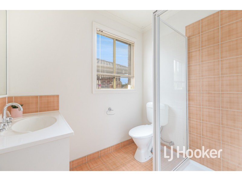 160 Racecourse Road North, Pakenham VIC 3810