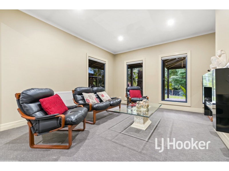 50 Gordon Road, Pakenham Upper VIC 3810