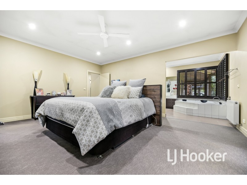 50 Gordon Road, Pakenham Upper VIC 3810