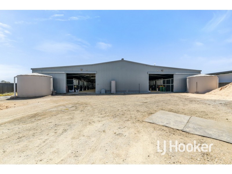 11 Knights Court, Tynong VIC 3813