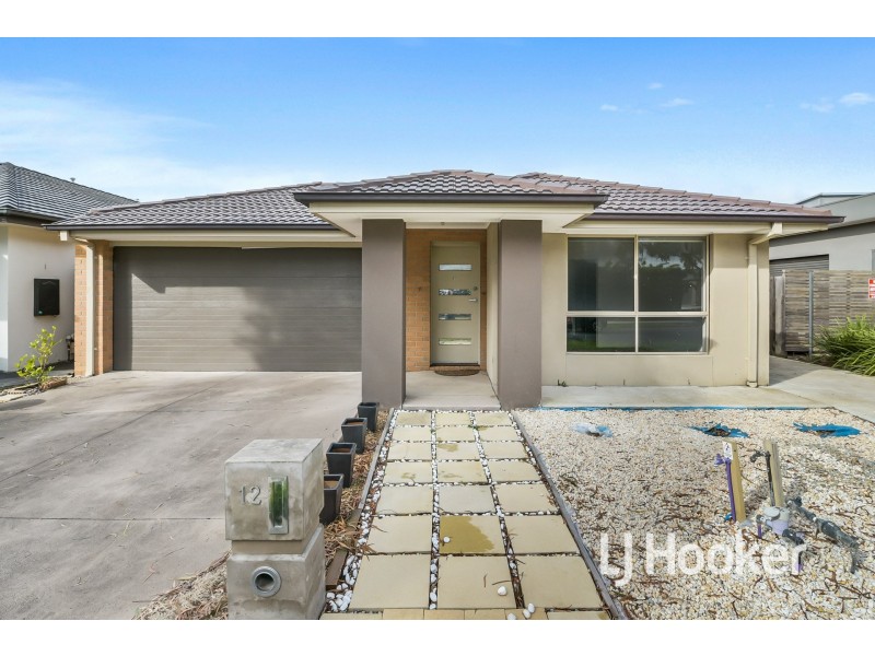 12 Peridot Avenue, Officer VIC 3809