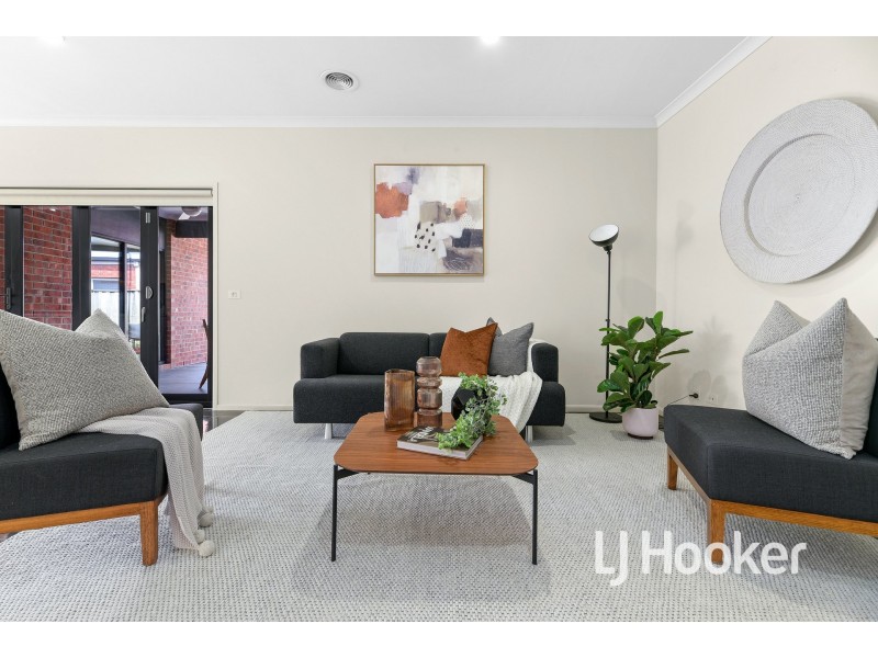 28 Bellerive Avenue, Officer VIC 3809