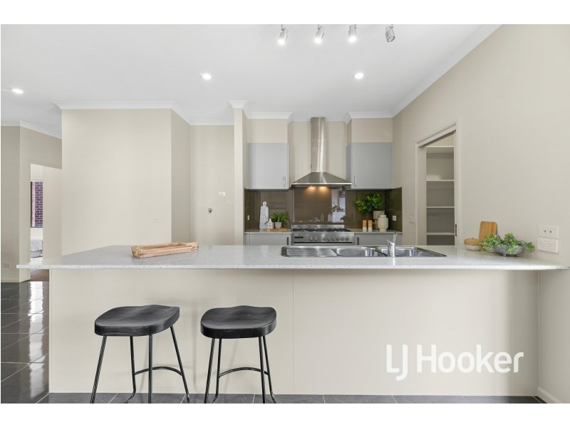 28 Bellerive Avenue, Officer VIC 3809