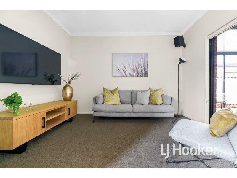 28 Bellerive Avenue, Officer VIC 3809