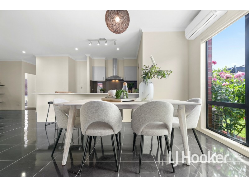 28 Bellerive Avenue, Officer VIC 3809